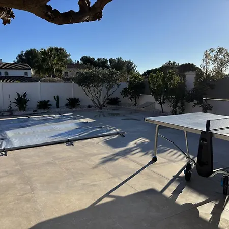 Soleil - Piscine - Parking - Clim *